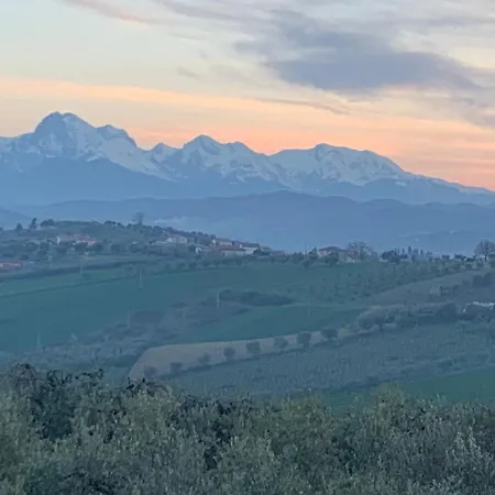 Il Melograno Lägenhet Controguerra
